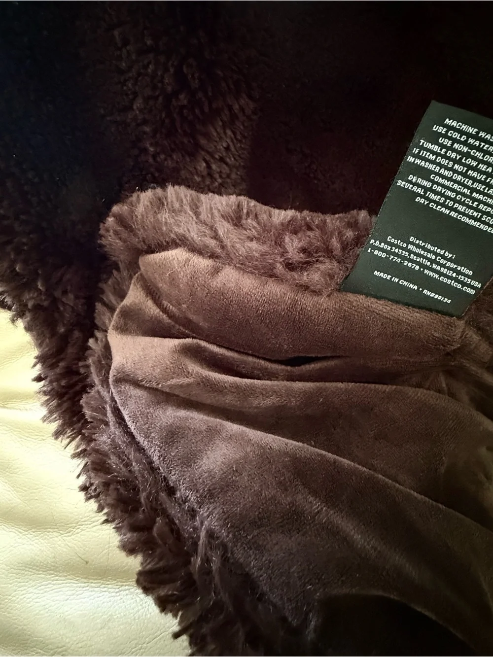 Frye Luxe Faux Fur Throw Blanket chocolate brown 60x70